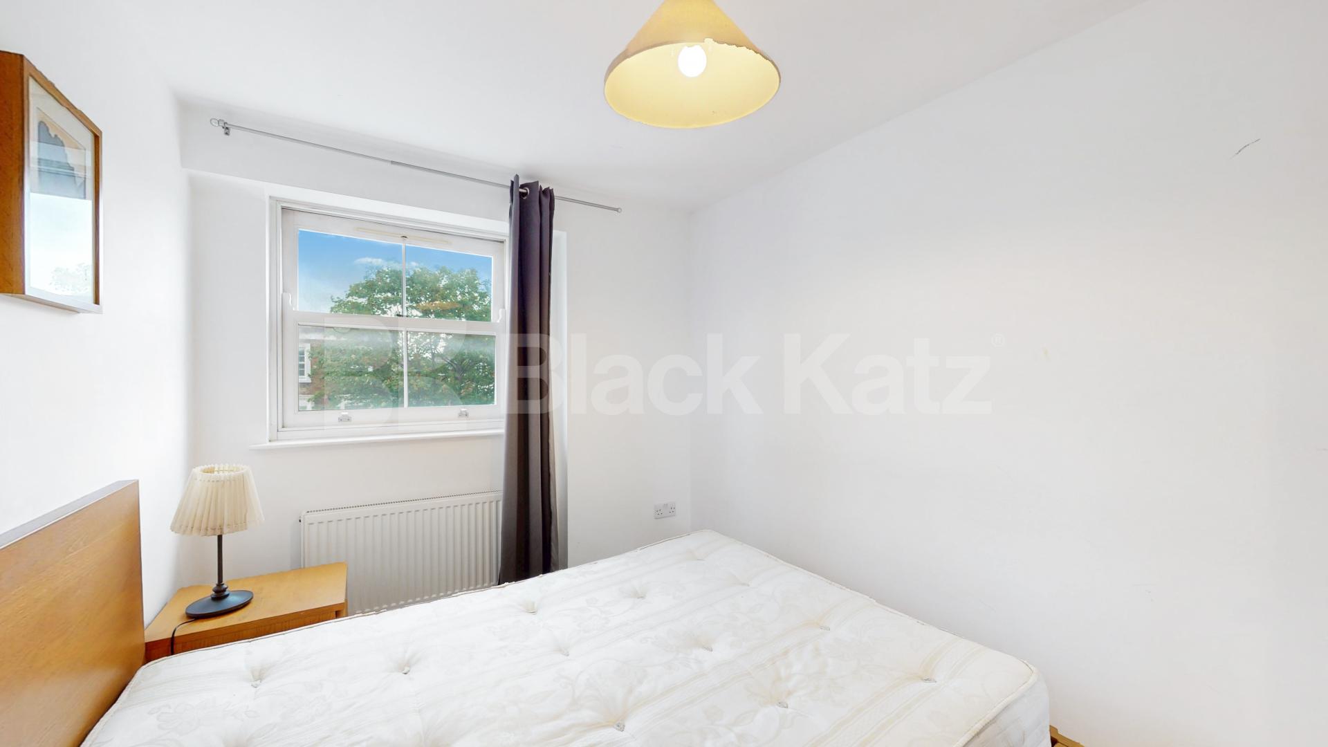 Refurbished Refurbished Two Bedroom Flat in Elegant Period Conversion Rochester Road, Camden